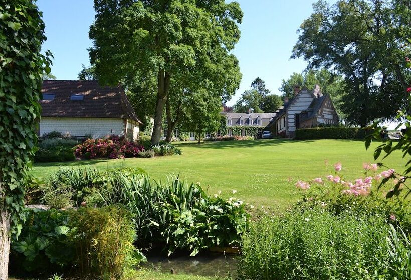 בית מלון כפרי Château D Harcelaines