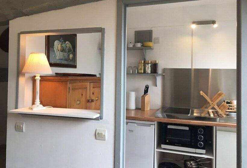 בית מלון כפרי Château D Harcelaines