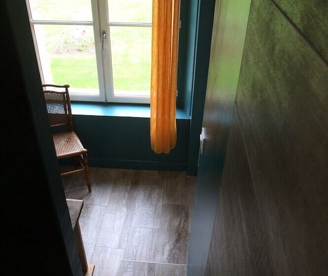 בית מלון כפרי Château D Harcelaines