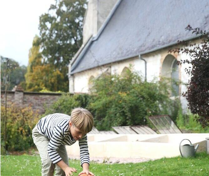 בית מלון כפרי Château D Harcelaines