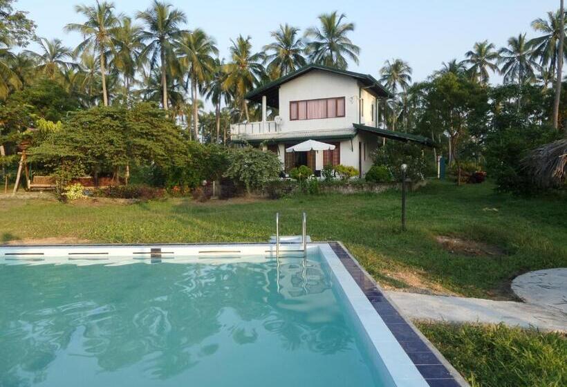 בית מלון כפרי Cocoworld Bungalow