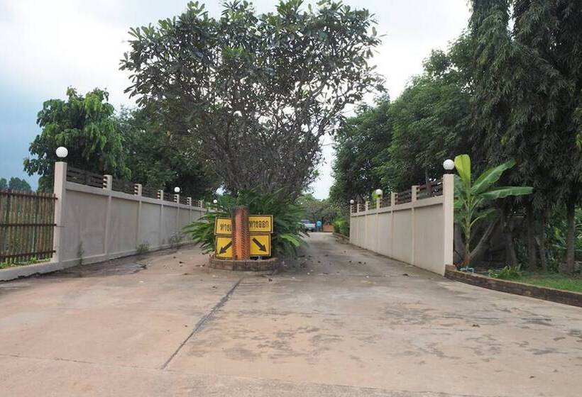 فندق Country Inn 304