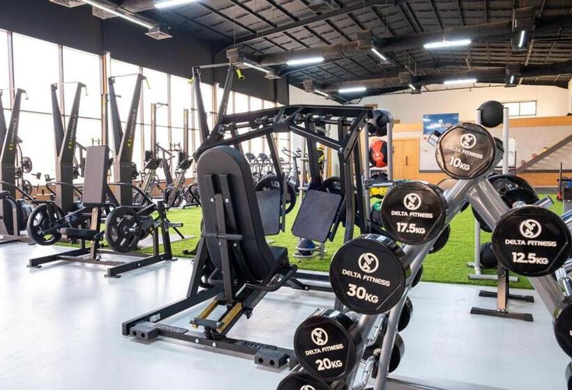 فندق Crystal Blue