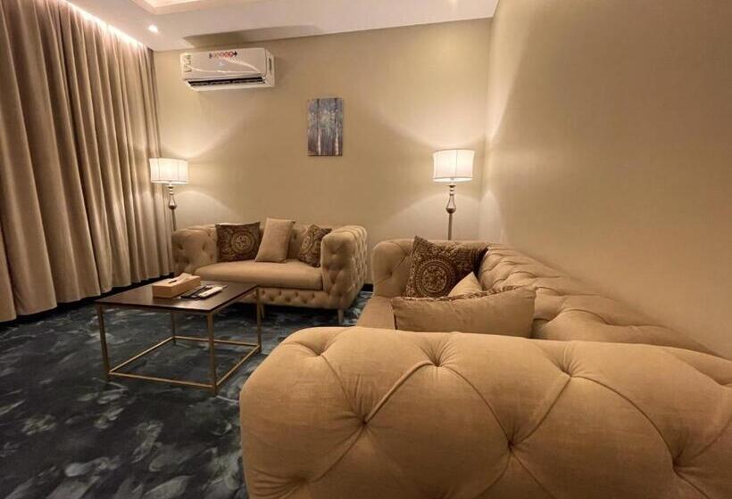 فندق Crystal Blue