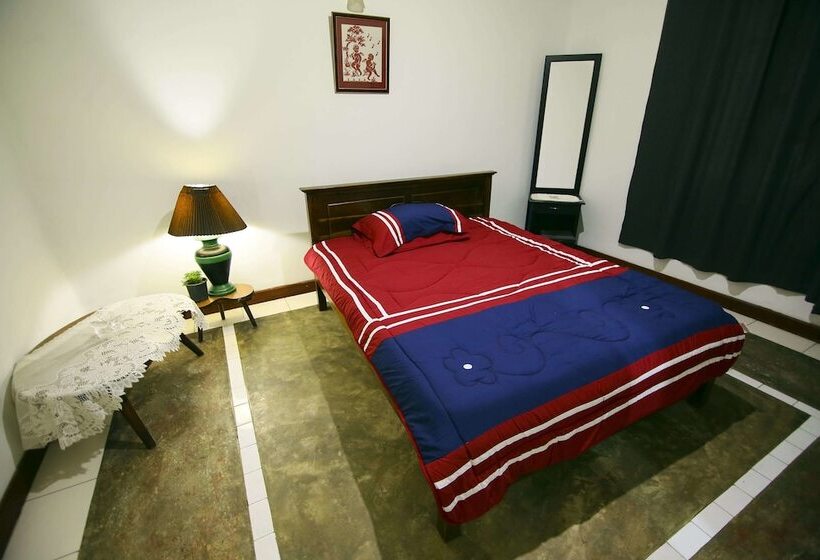 ホテル Crystal Lodge