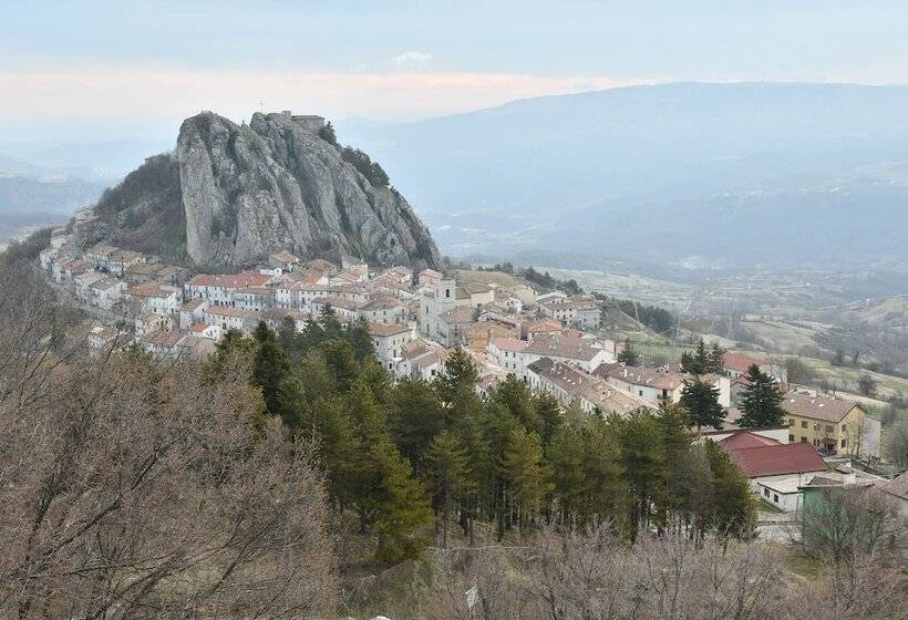 בית מלון כפרי Delberg Palace