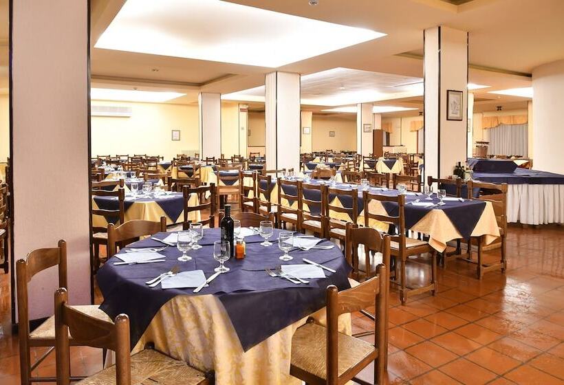 בית מלון כפרי Delberg Palace