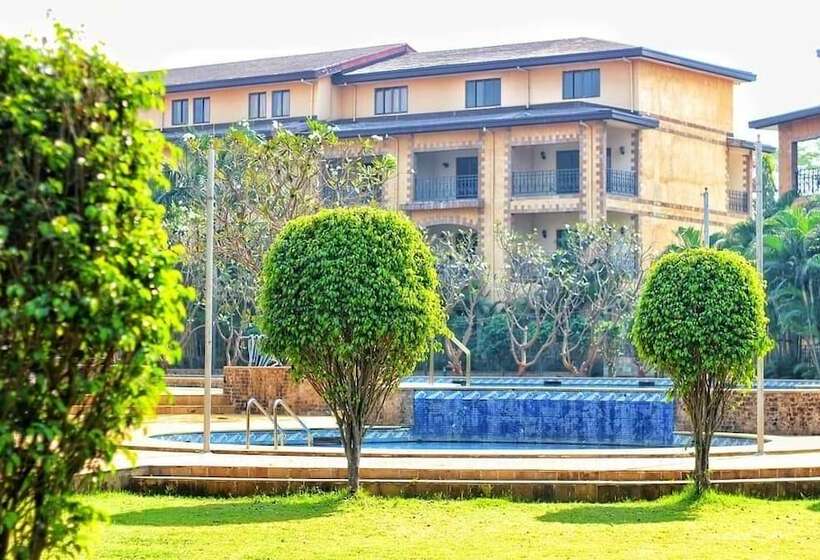 בית מלון כפרי Discover Resorts