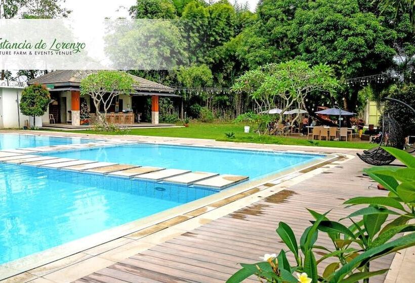 호텔 Estancia De Lorenzo Tarlac