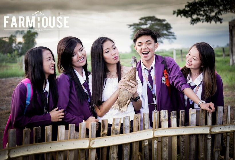 호텔 Estancia De Lorenzo Tarlac