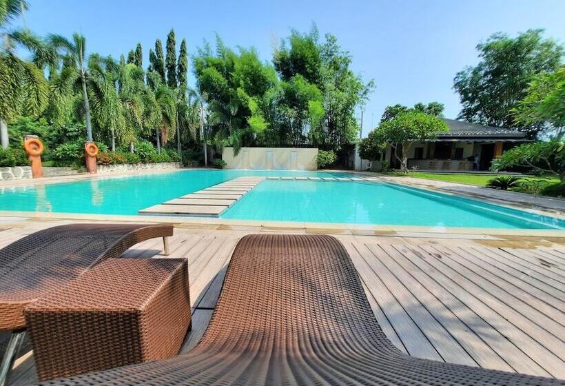 호텔 Estancia De Lorenzo Tarlac