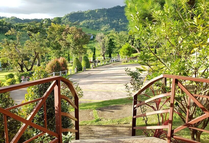 호텔 Foresta Hill Resort