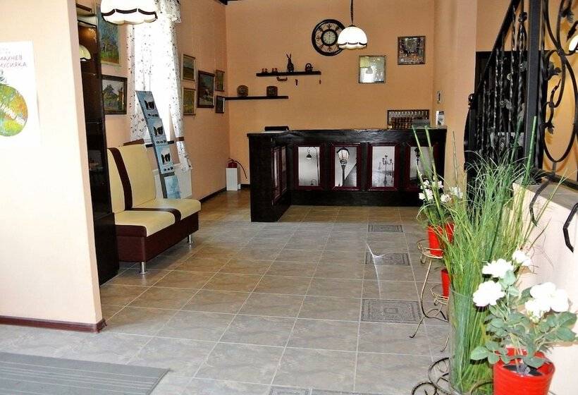 Отель Gallery Art