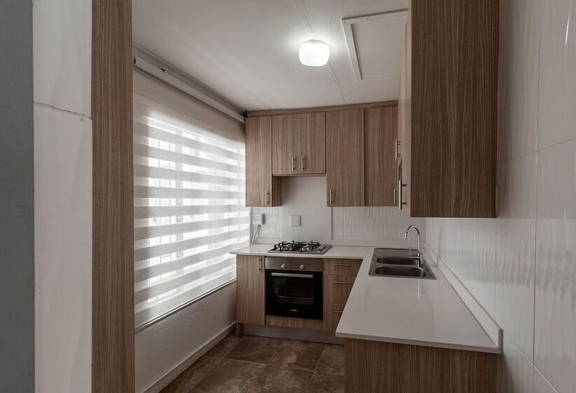 בית מלון כפרי Graceland Conference And Lifestyle Centre