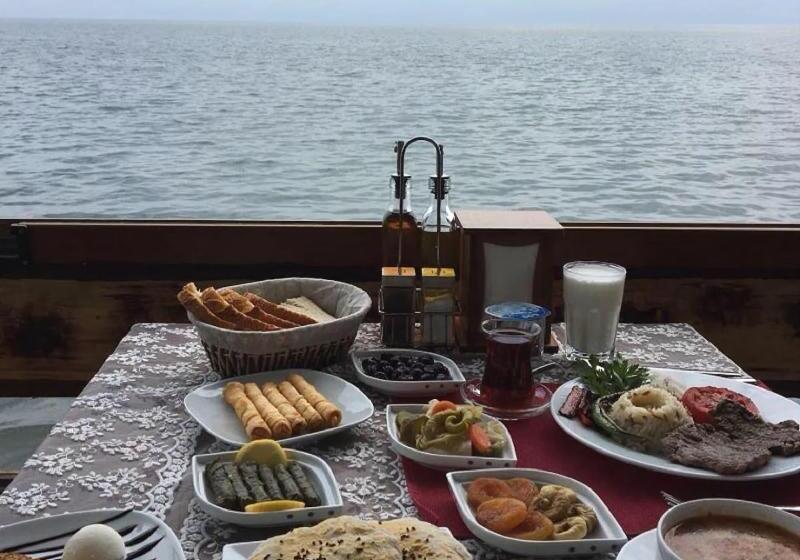 ホテル Iznik Askania