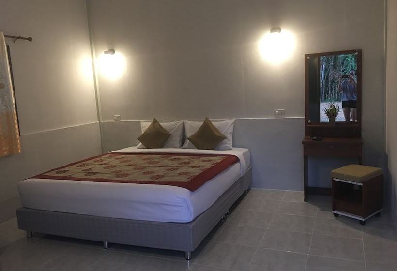 فندق Khao Sok Evergreen House