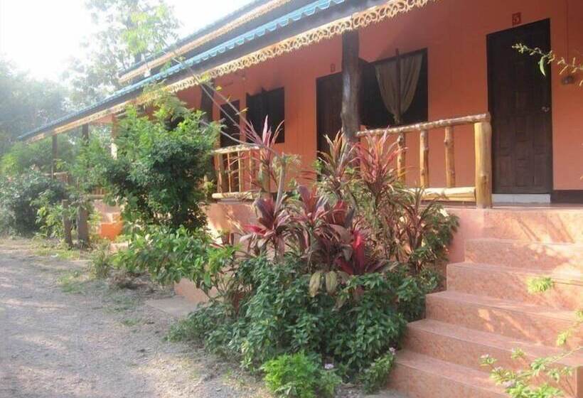 Отель Kong Tong Resort