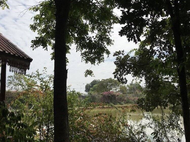 Отель Kong Tong Resort