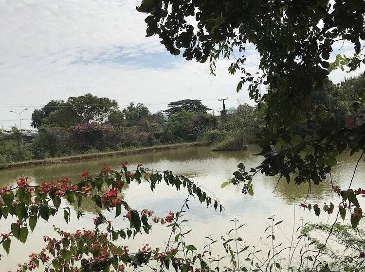 Отель Kong Tong Resort