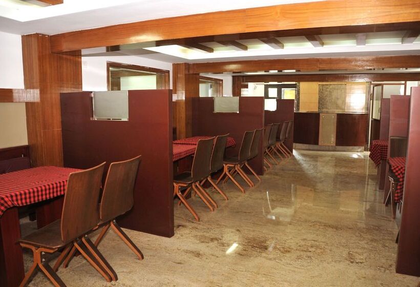 酒店 Madikeri Heritage