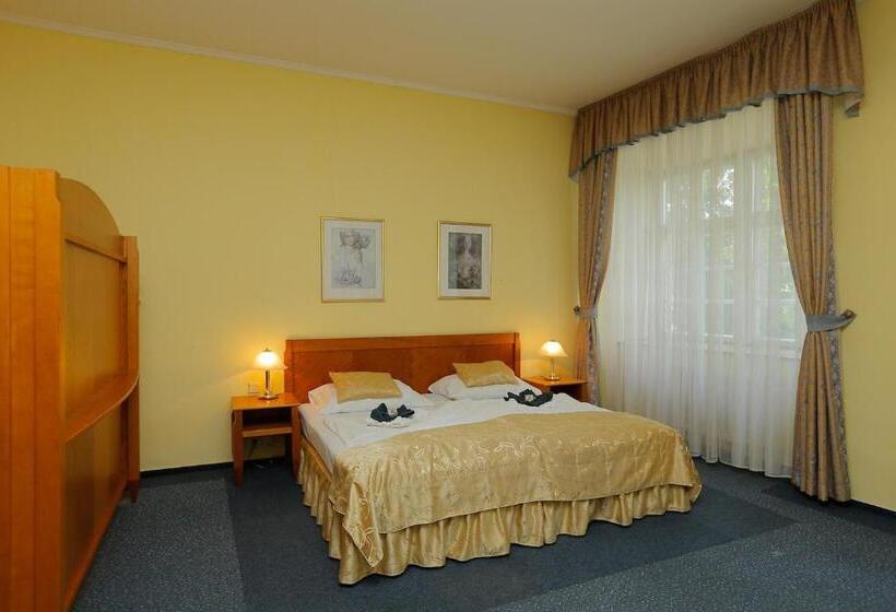 בית מלון כפרי Magnolia