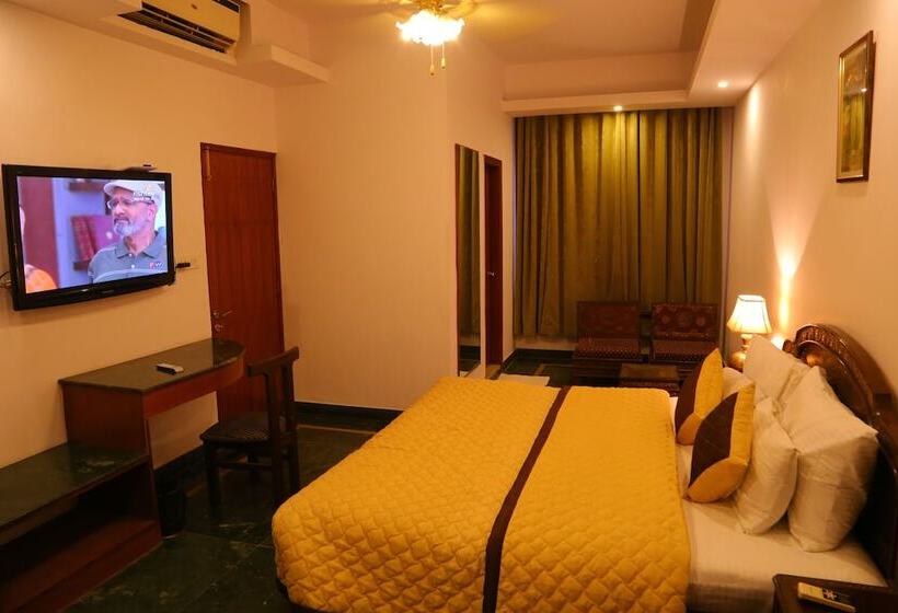 Отель Magsons Resorts