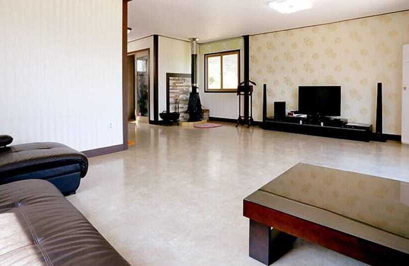 Hotel Mir House 1157