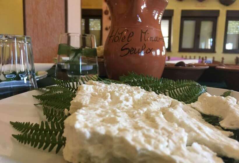 בית מלון כפרי Miramonti Seulo Turismo Rurale