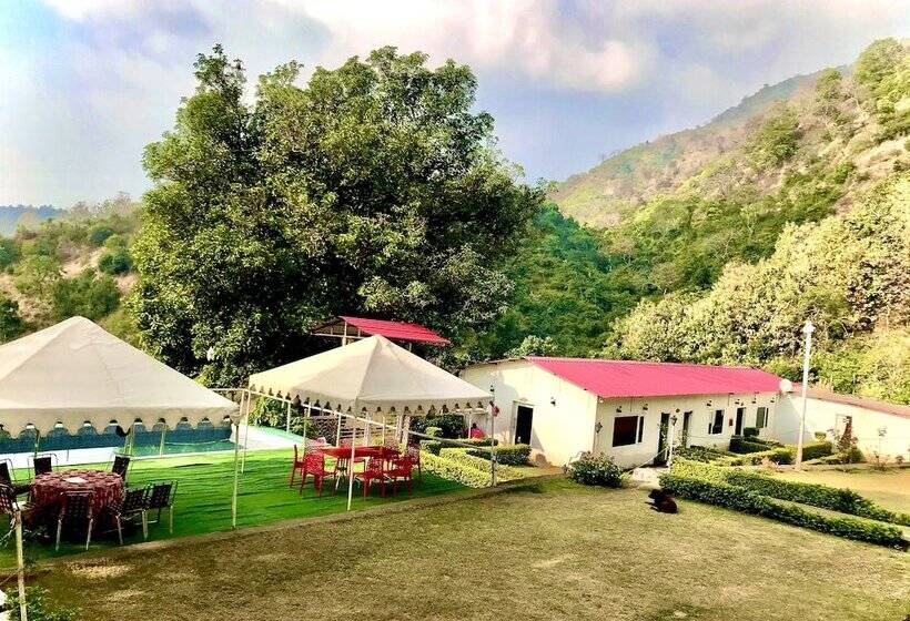 فندق Morni Hills Resort