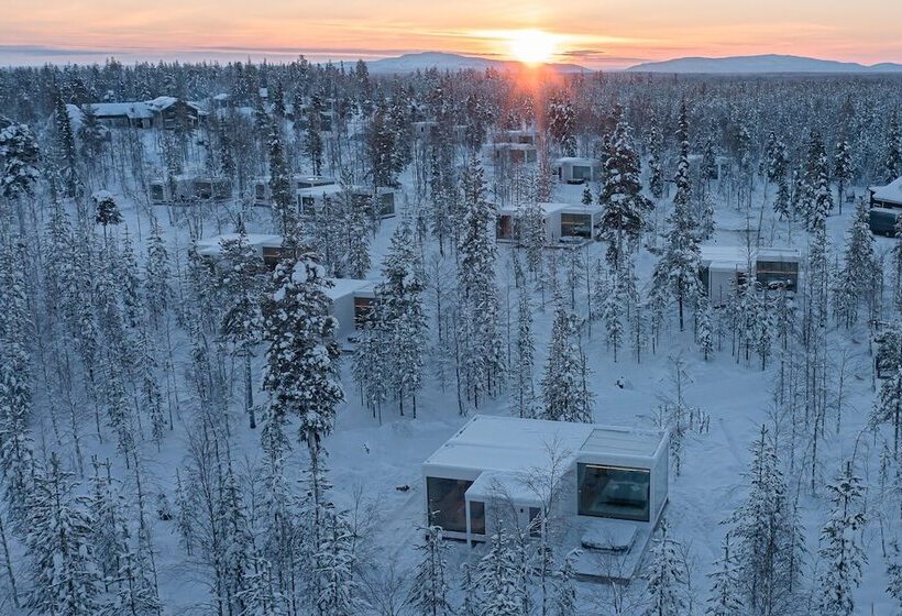 Отель Northern Lights Ranch