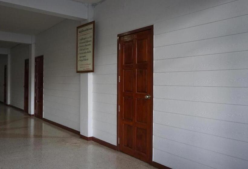 فندق Parichart Place