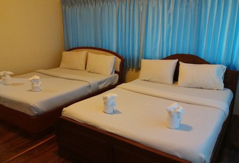 בית מלון כפרי Phuaob Namsai Country Resort