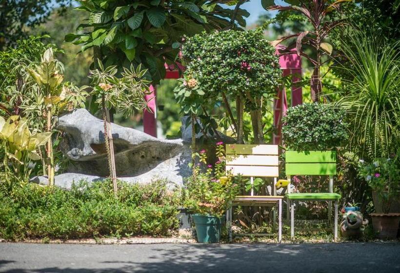 酒店 Poomvarin Resort