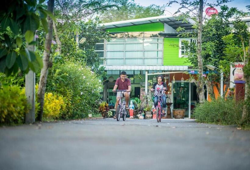 酒店 Poomvarin Resort