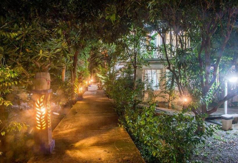 酒店 Poomvarin Resort