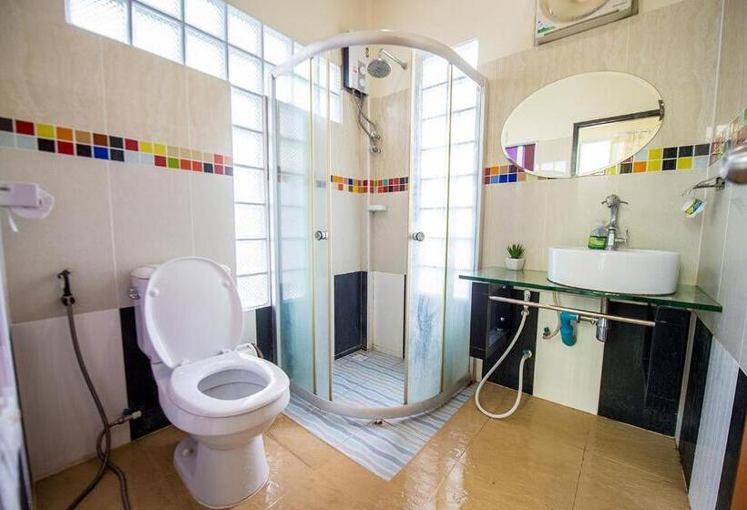 酒店 Poomvarin Resort