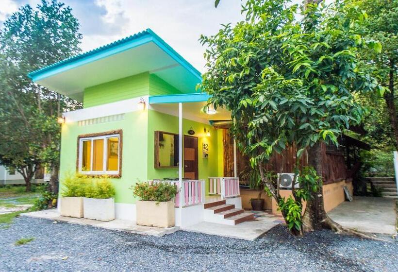 酒店 Poomvarin Resort