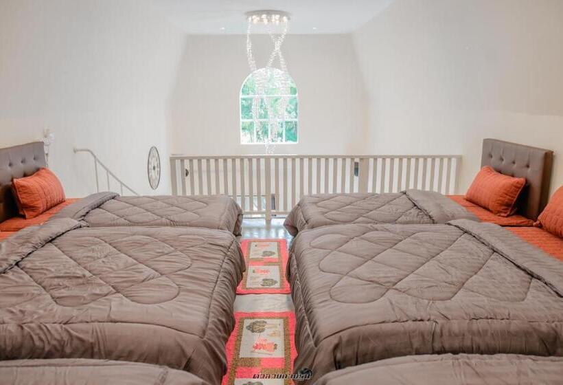 酒店 Poomvarin Resort