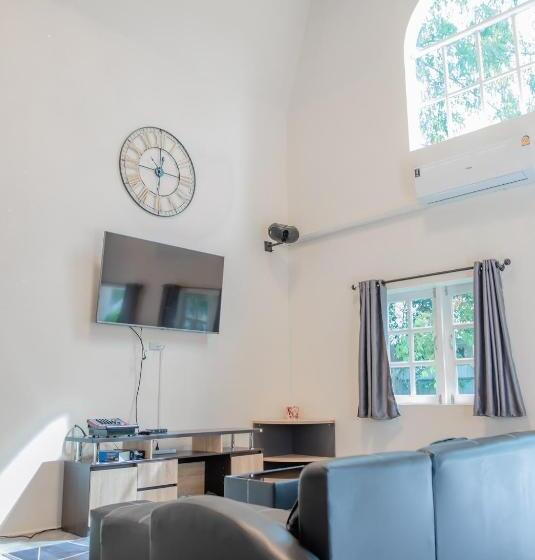 酒店 Poomvarin Resort