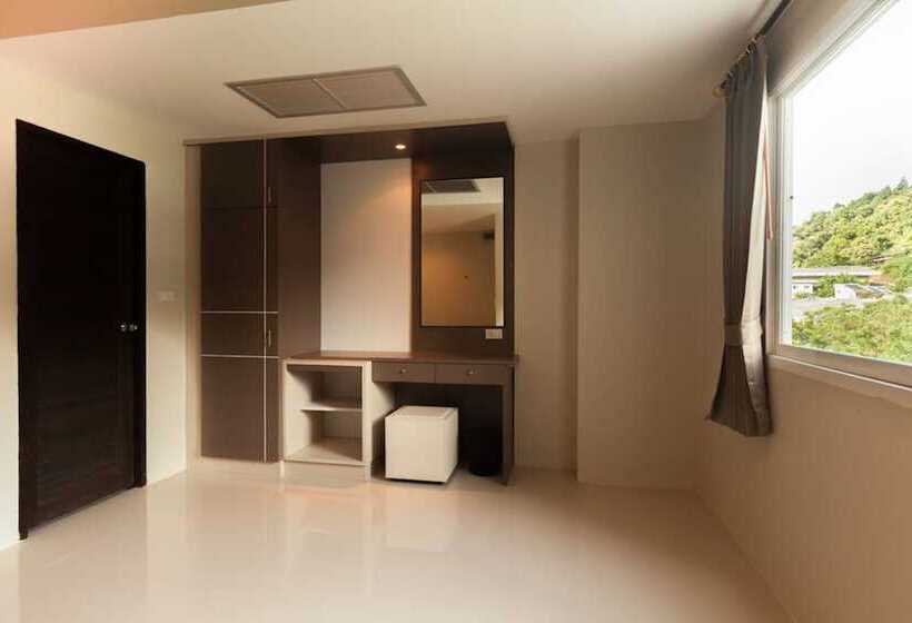酒店 Pranee Home