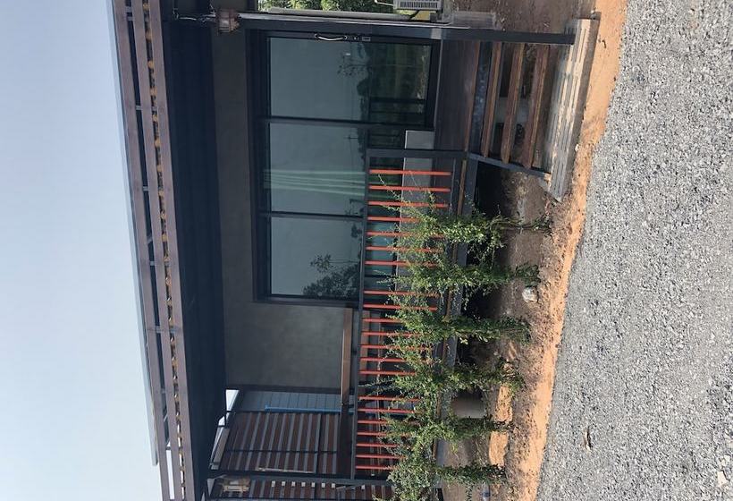 Szálloda Preecha Resort