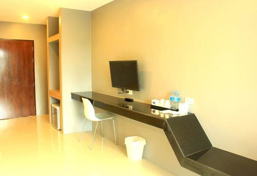 ホテル Punfun Apartment