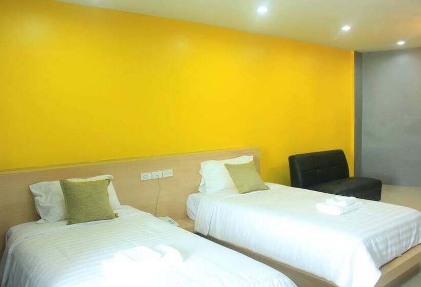 ホテル Punfun Apartment