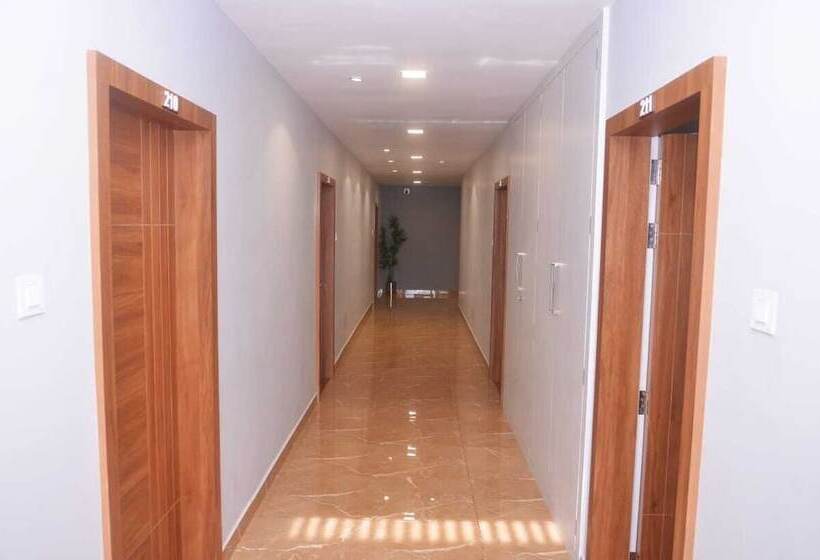 酒店 Radhe Inn