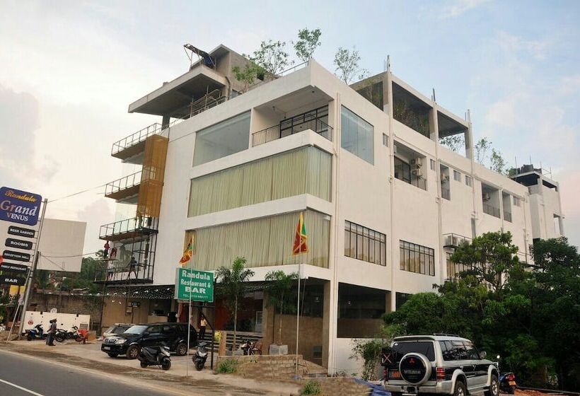 فندق Randula Grand Venus