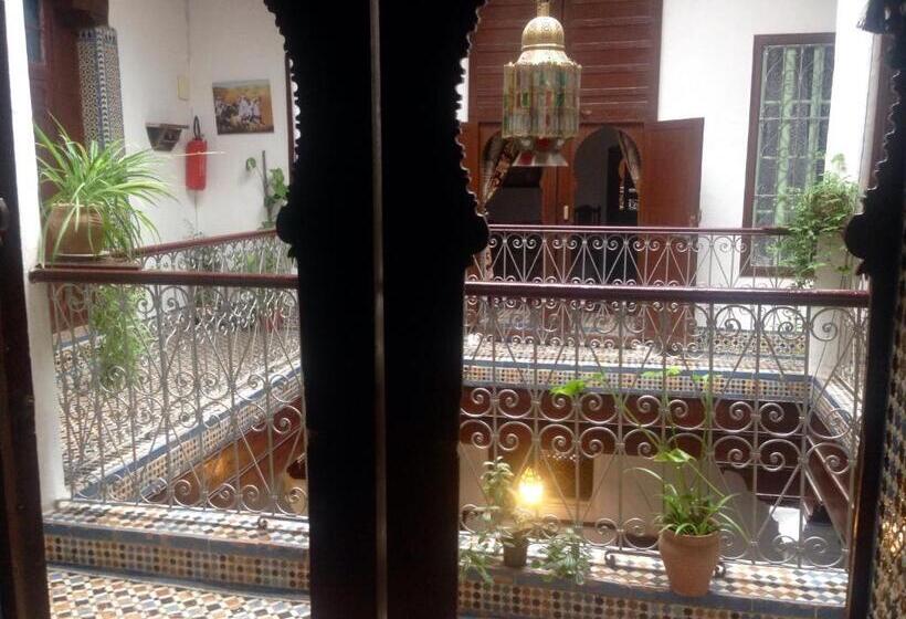 هتل Riad Dalia Tetouan