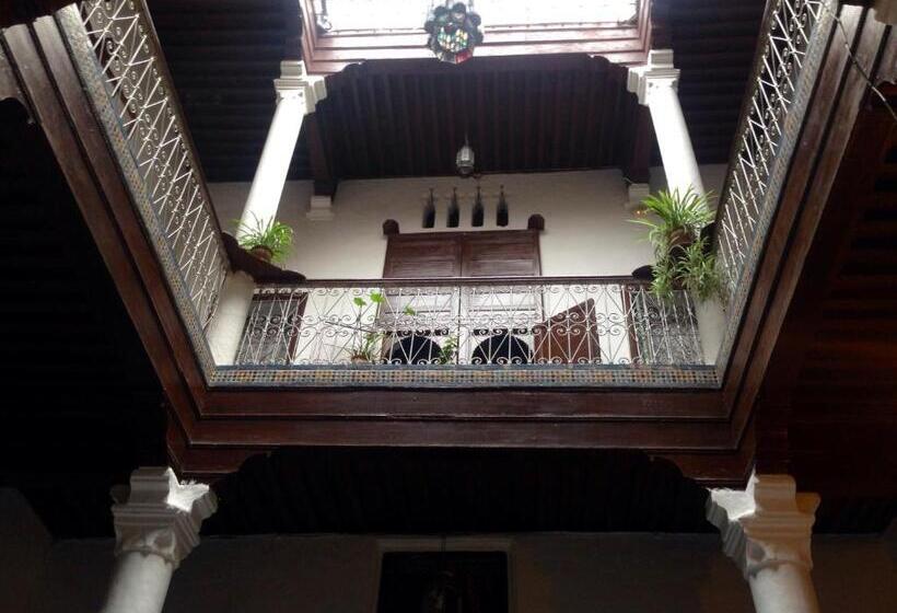 هتل Riad Dalia Tetouan