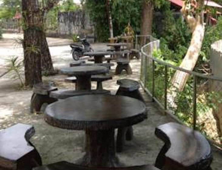 酒店 River Park Resort