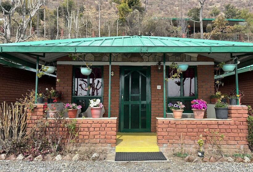 בית מלון כפרי Room On The Roof By Himalayan Eco Lodges