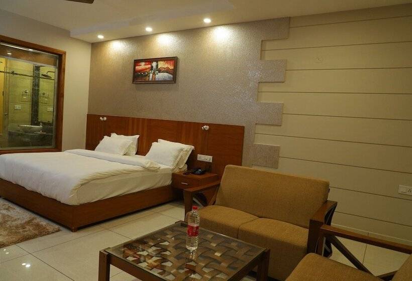 酒店 Royal Hillton